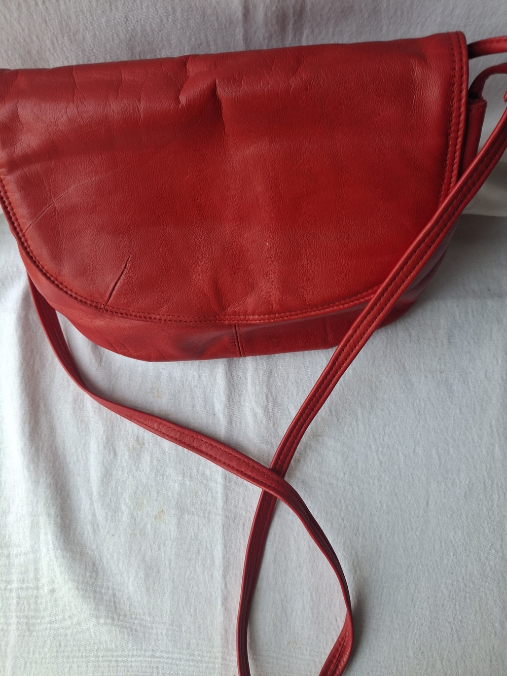 Elegant Red Leather Crossbody Bag with Slim Strap